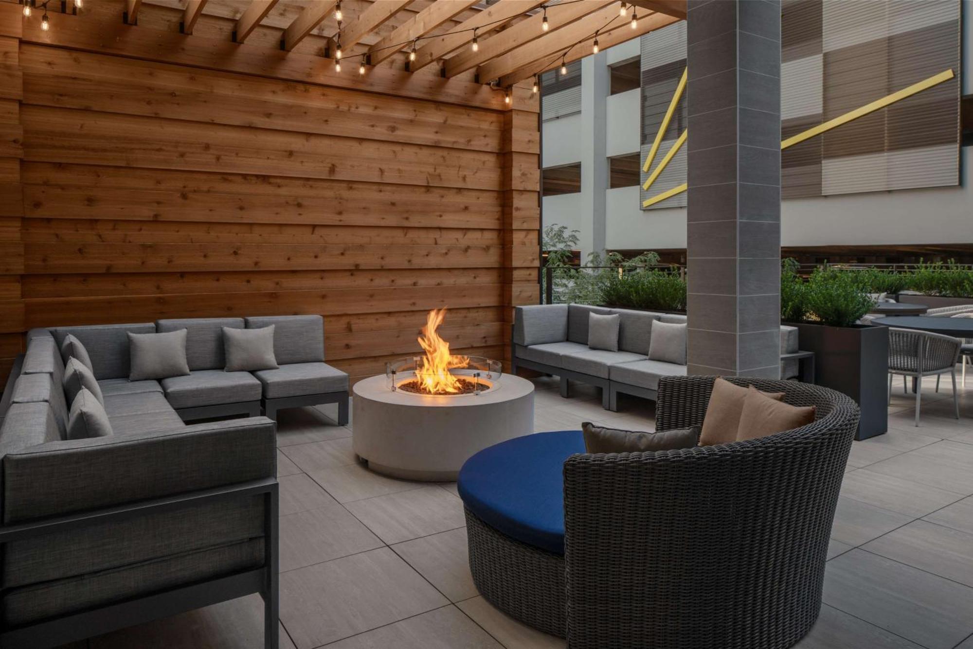 Homewood Suites By Hilton Charlotte Uptown First Ward Eksteriør billede
